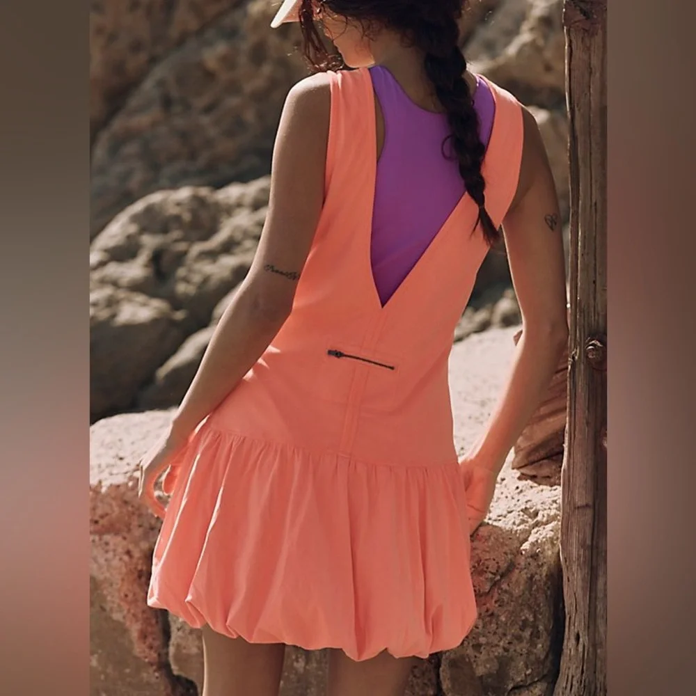 Free People Movement Hot Shot Bubble set in Neon Coral Sz M - Picture 3 of 5